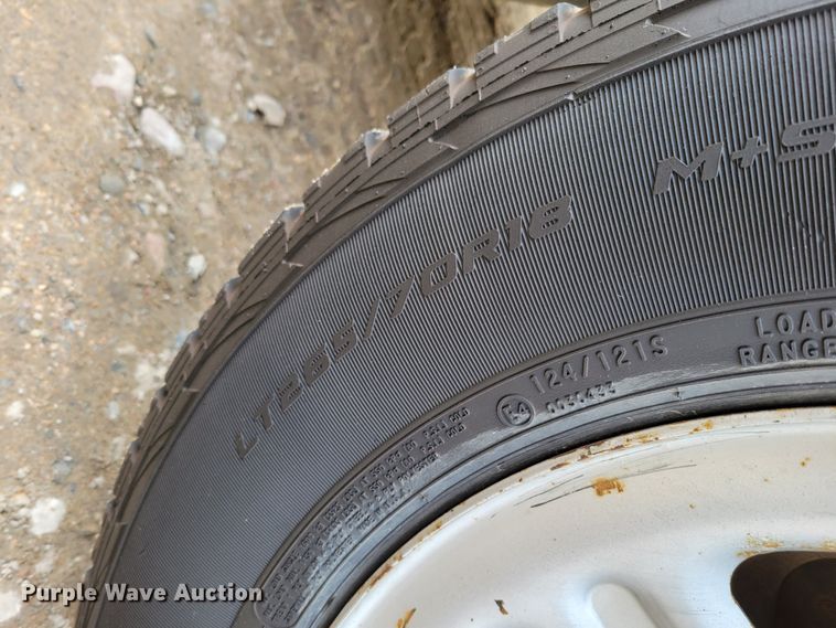 image for item DM8228 2012  Chevrolet Silverado 3500HD  Crew Cab pickup truck