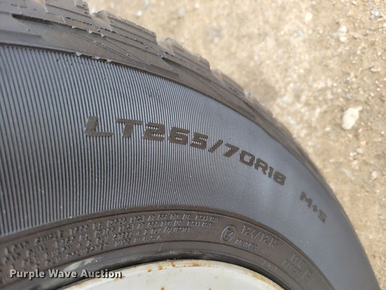 image for item DM8228 2012  Chevrolet Silverado 3500HD  Crew Cab pickup truck