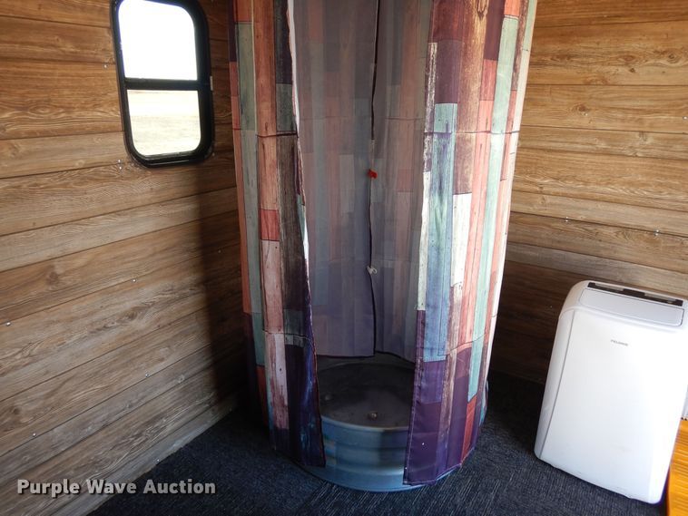 image for item DN6277 1999 Pace American CS816TA2  enclosed cargo trailer