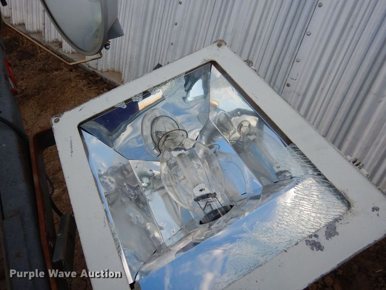 image for item DN6285 2011 Magnum MLT3060K  light plant