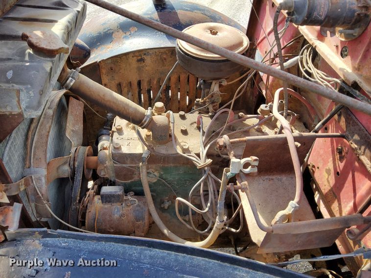 image for item DN6893 1936 International D30  truck cab and chassis