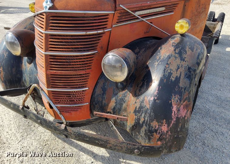 image for item DN6893 1936 International D30  truck cab and chassis