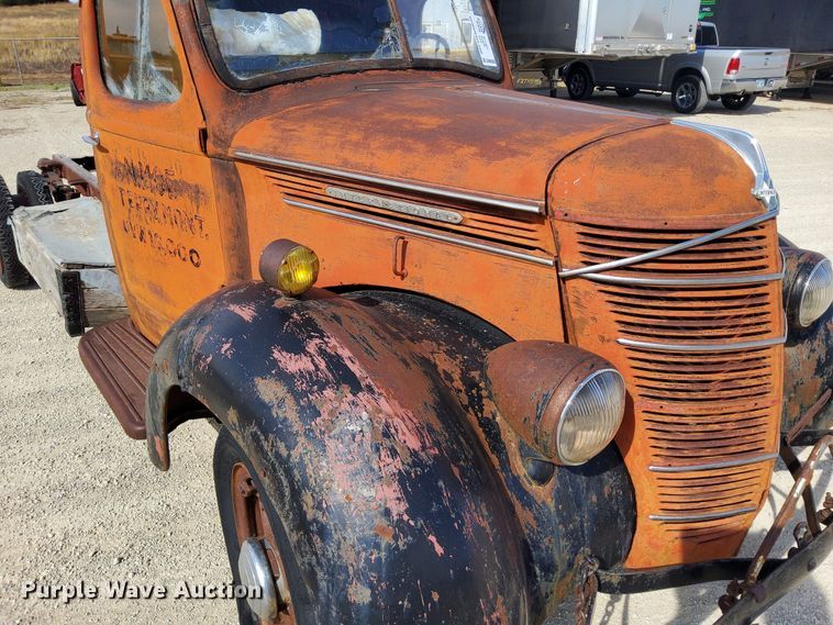 image for item DN6893 1936 International D30  truck cab and chassis