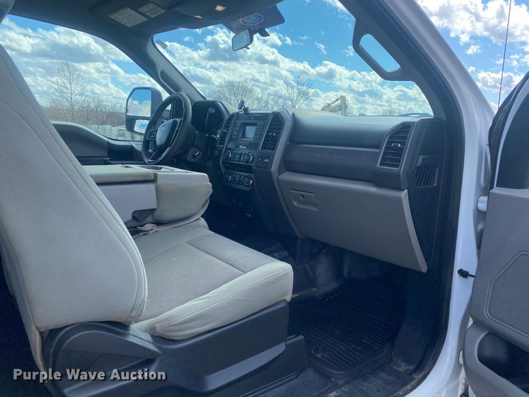 image for item DN8164 2017 Ford F250 Super Duty  SuperCab pickup truck