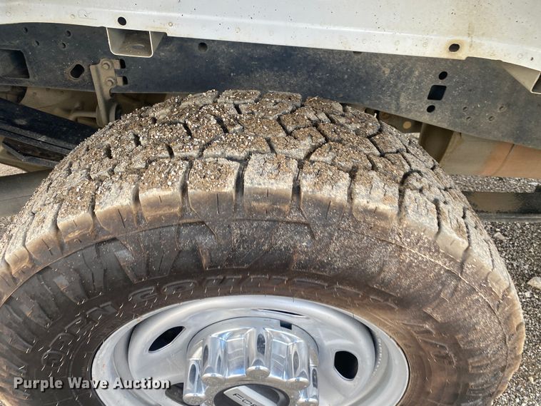 image for item DN8164 2017 Ford F250 Super Duty  SuperCab pickup truck