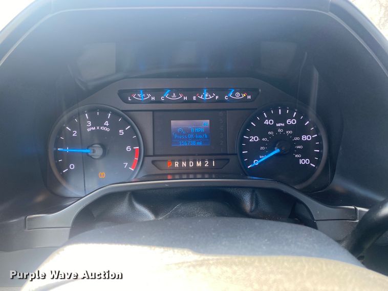 image for item DN8165 2017 Ford F250 Super Duty  SuperCab pickup truck