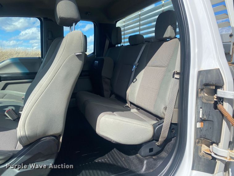 image for item DN8165 2017 Ford F250 Super Duty  SuperCab pickup truck