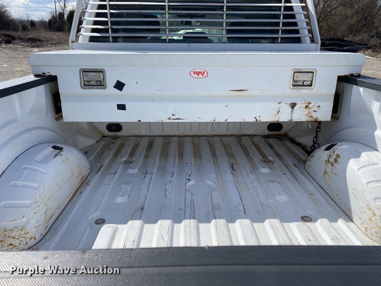 image for item DN8165 2017 Ford F250 Super Duty  SuperCab pickup truck