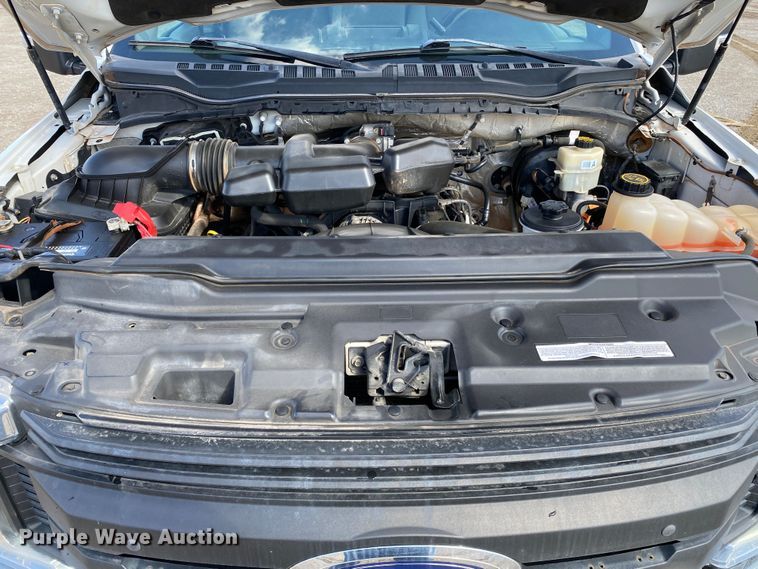 image for item DN8165 2017 Ford F250 Super Duty  SuperCab pickup truck