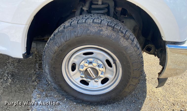 image for item DN8165 2017 Ford F250 Super Duty  SuperCab pickup truck