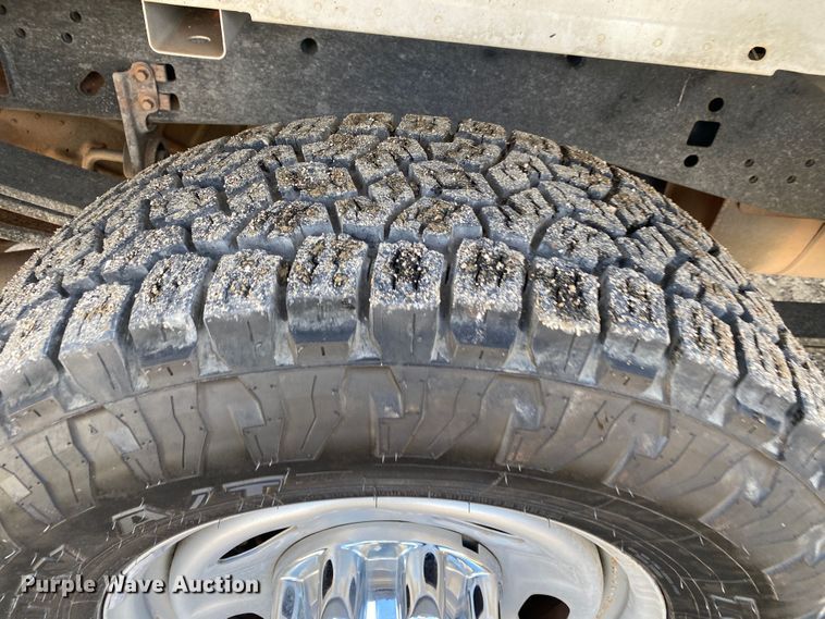 image for item DN8165 2017 Ford F250 Super Duty  SuperCab pickup truck