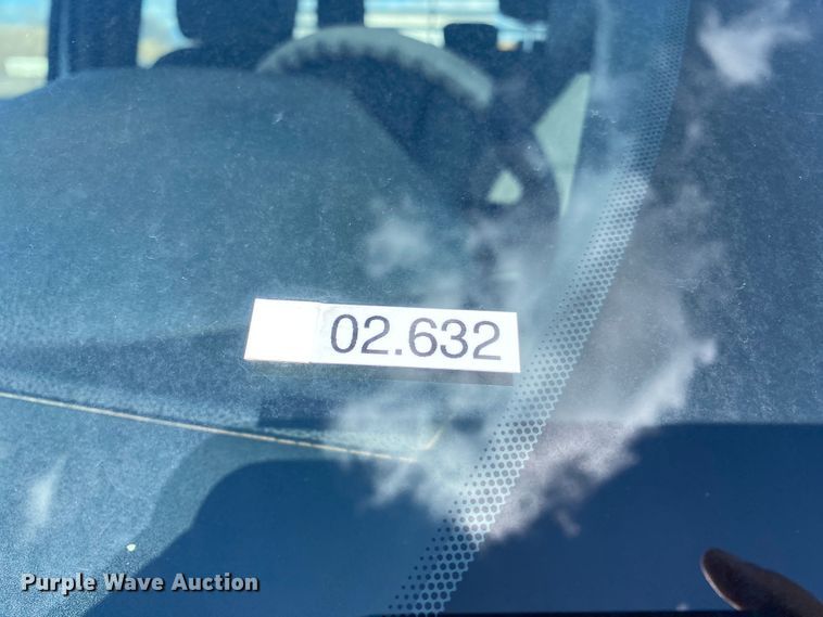 image for item DN8165 2017 Ford F250 Super Duty  SuperCab pickup truck