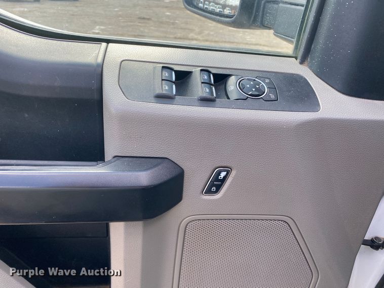 image for item DN8166 2018 Ford F250 Super Duty  SuperCab pickup truck