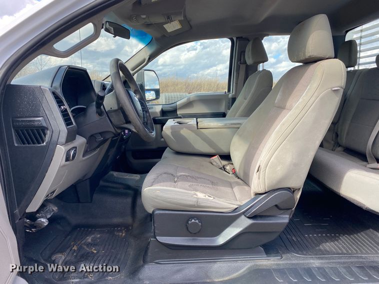 image for item DN8166 2018 Ford F250 Super Duty  SuperCab pickup truck