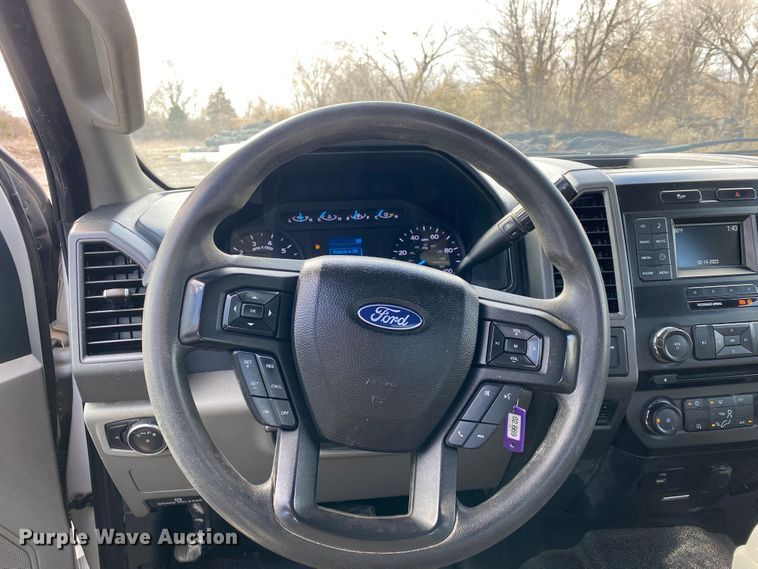 image for item DN8166 2018 Ford F250 Super Duty  SuperCab pickup truck