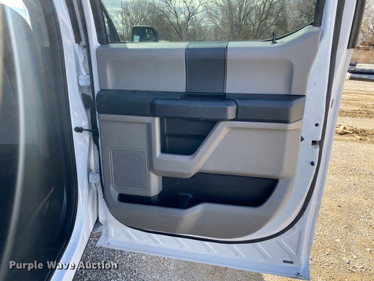 image for item DN8167 2018 Ford F150  SuperCrew pickup truck