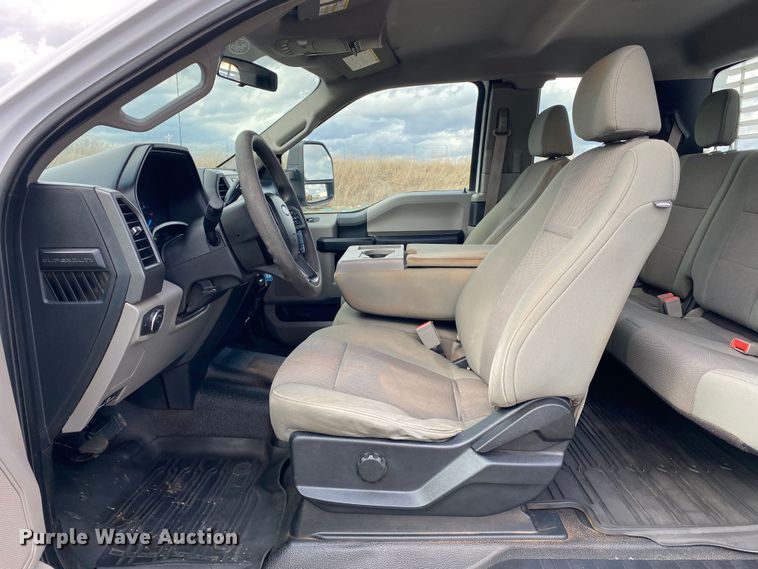 image for item DN8169 2018 Ford F250 Super Duty  SuperCab pickup truck