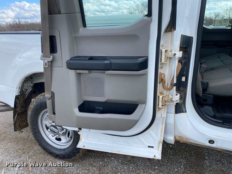 image for item DN8169 2018 Ford F250 Super Duty  SuperCab pickup truck