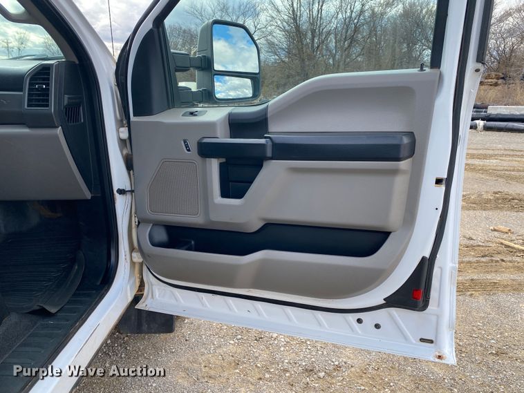 image for item DN8169 2018 Ford F250 Super Duty  SuperCab pickup truck