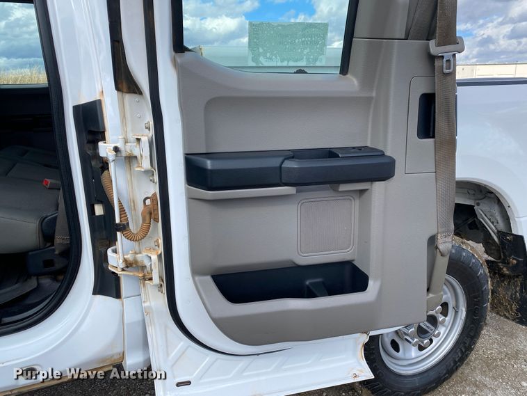 image for item DN8169 2018 Ford F250 Super Duty  SuperCab pickup truck