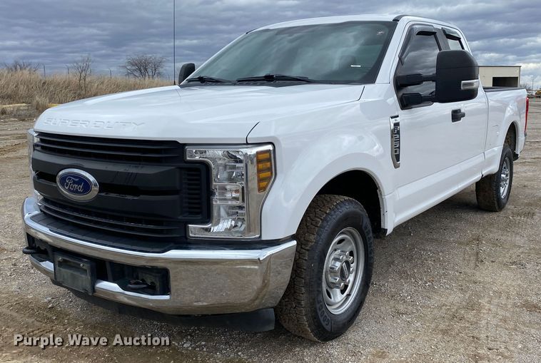 image for item DN8170 2018 Ford F250 Super Duty  SuperCab pickup truck