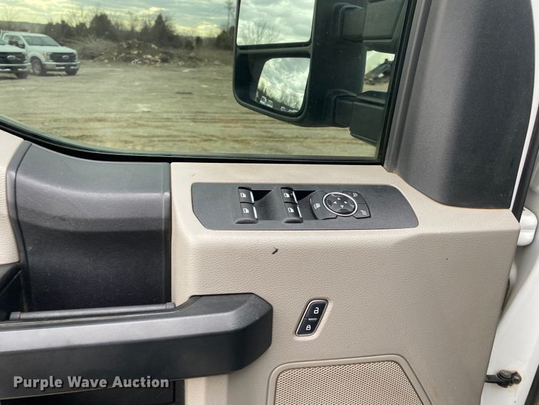 image for item DN8170 2018 Ford F250 Super Duty  SuperCab pickup truck