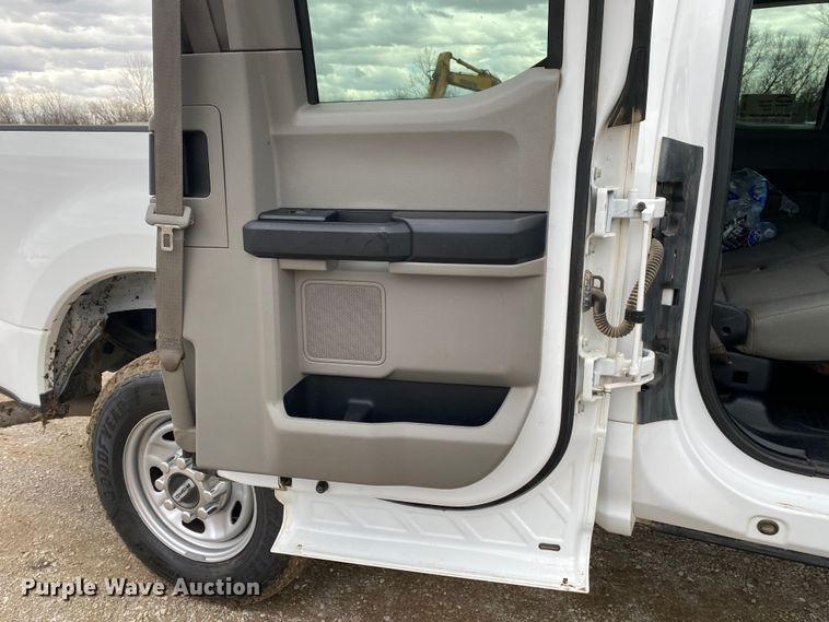 image for item DN8170 2018 Ford F250 Super Duty  SuperCab pickup truck