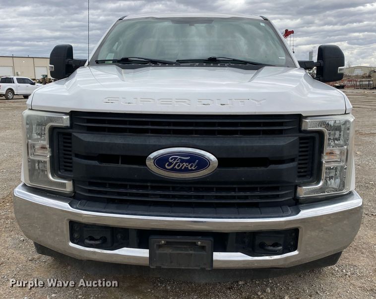 image for item DN8173 2017 Ford F250 Super Duty  SuperCab pickup truck