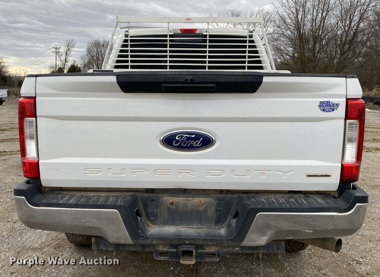 image for item DN8173 2017 Ford F250 Super Duty  SuperCab pickup truck