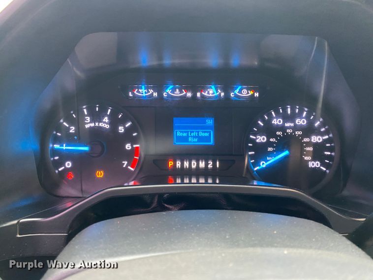 image for item DN8173 2017 Ford F250 Super Duty  SuperCab pickup truck