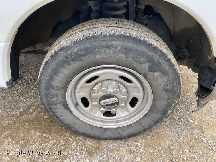 image for item DN8173 2017 Ford F250 Super Duty  SuperCab pickup truck