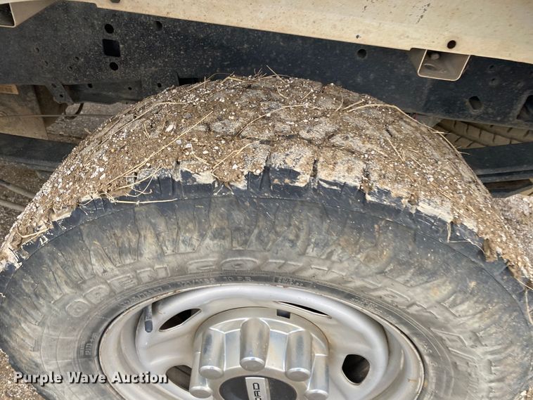 image for item DN8173 2017 Ford F250 Super Duty  SuperCab pickup truck