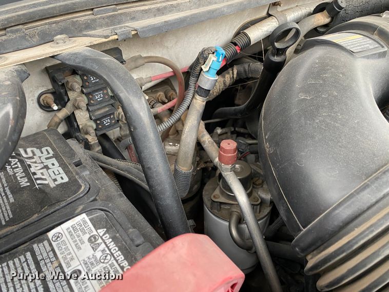 image for item DN8174 2009 GMC Sierra 3500HD  Ext. Cab utility bed pickup truck