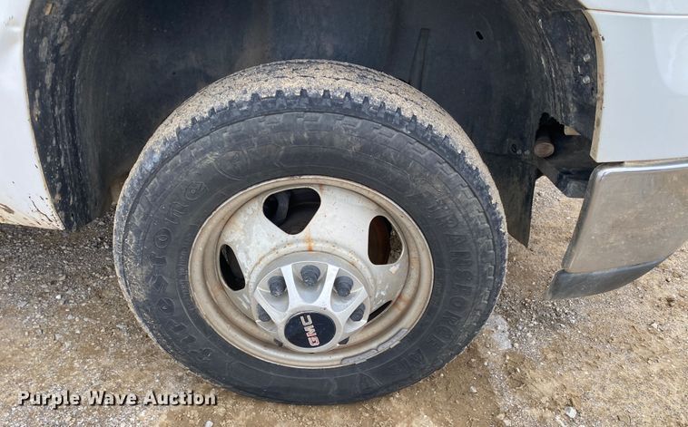 image for item DN8174 2009 GMC Sierra 3500HD  Ext. Cab utility bed pickup truck