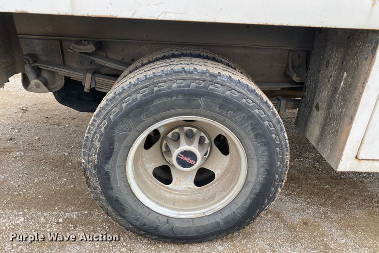 image for item DN8174 2009 GMC Sierra 3500HD  Ext. Cab utility bed pickup truck