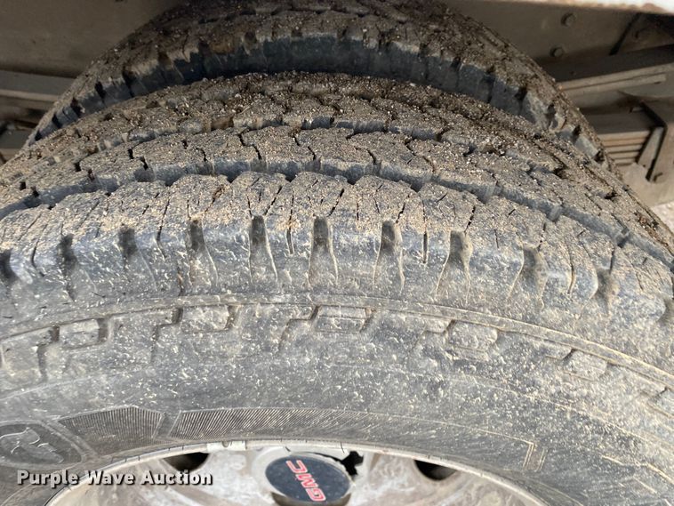 image for item DN8174 2009 GMC Sierra 3500HD  Ext. Cab utility bed pickup truck