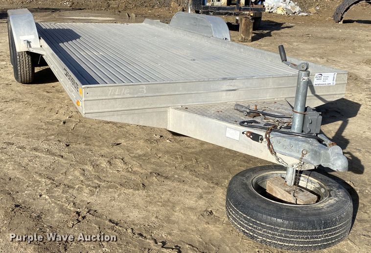 image for item DN8179 2003 Featherlite 3110  utility trailer