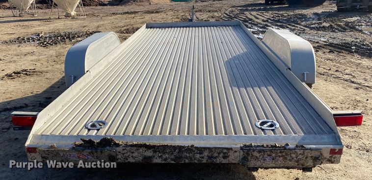 image for item DN8179 2003 Featherlite 3110  utility trailer