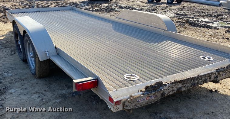 image for item DN8179 2003 Featherlite 3110  utility trailer