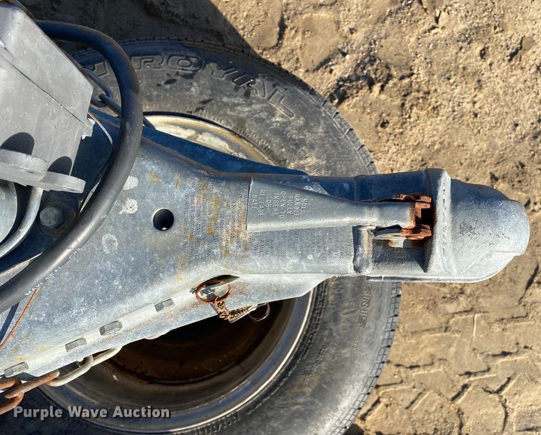 image for item DN8179 2003 Featherlite 3110  utility trailer