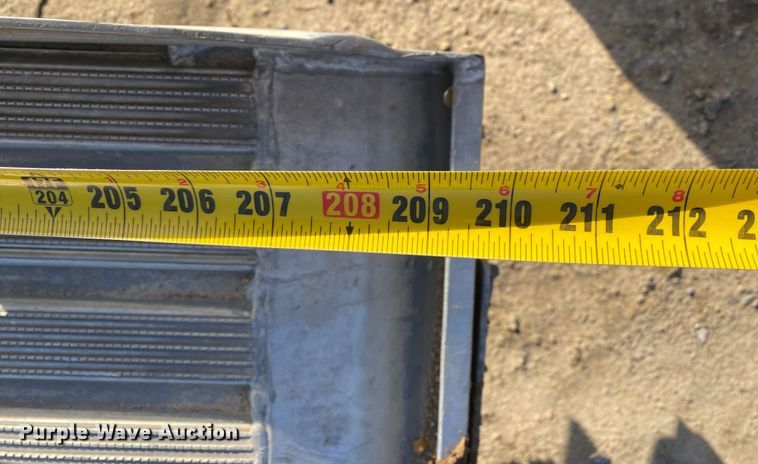 image for item DN8179 2003 Featherlite 3110  utility trailer