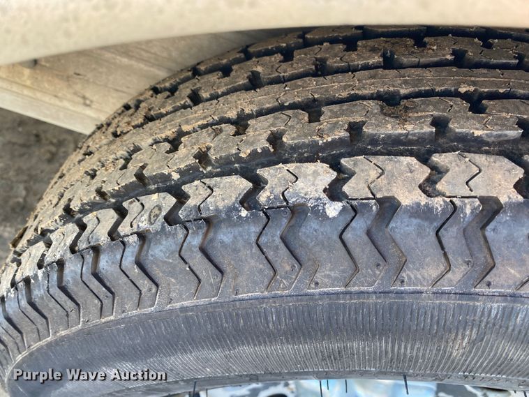 image for item DN8179 2003 Featherlite 3110  utility trailer