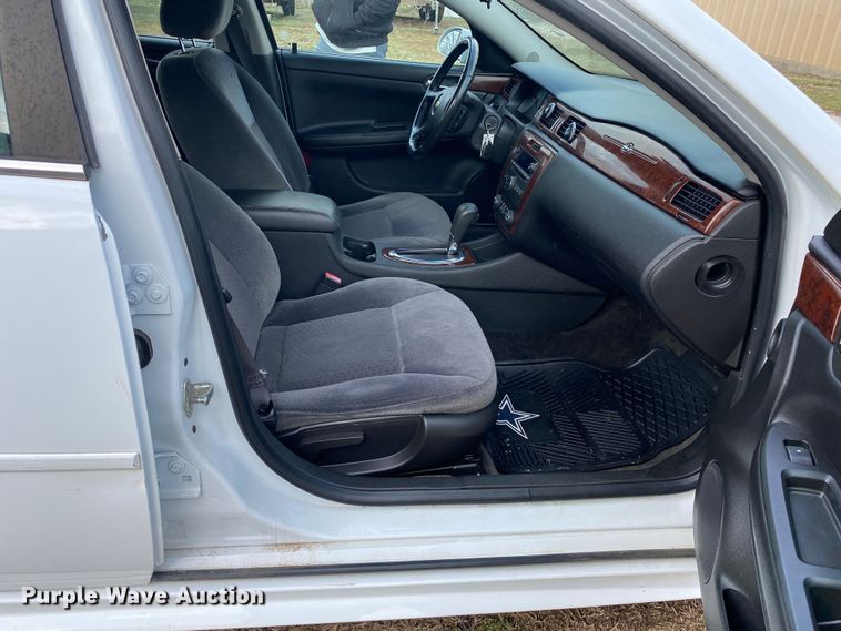 image for item DN8200 2011 Chevrolet Impala LT