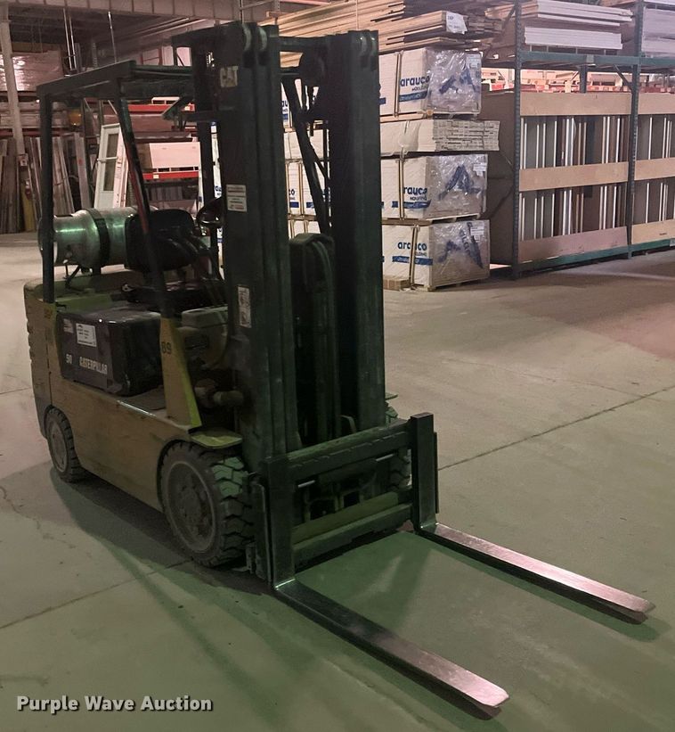 image for item DO3727 1997 Caterpillar GC25  forklift