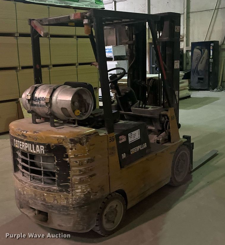 image for item DO3727 1997 Caterpillar GC25  forklift