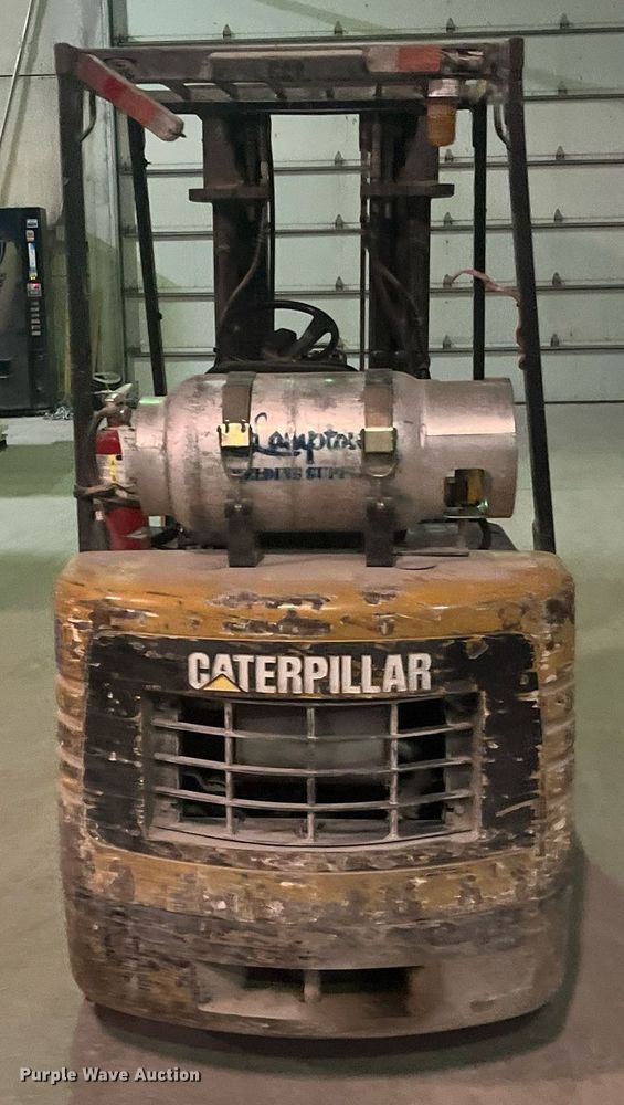 image for item DO3727 1997 Caterpillar GC25  forklift