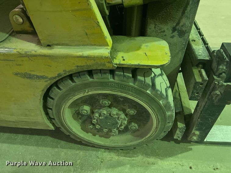 image for item DO3727 1997 Caterpillar GC25  forklift