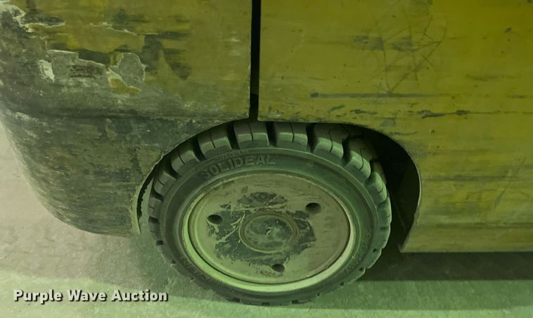 image for item DO3727 1997 Caterpillar GC25  forklift