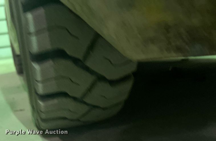 image for item DO3727 1997 Caterpillar GC25  forklift