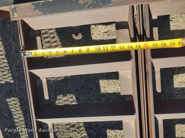 image for item DO3769 2007 Kaufman W50  car carrier